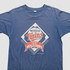 Minnesota Twins Trench 1987 T-shirt - Blue - S by Fanatics Real Vintage T-shirts