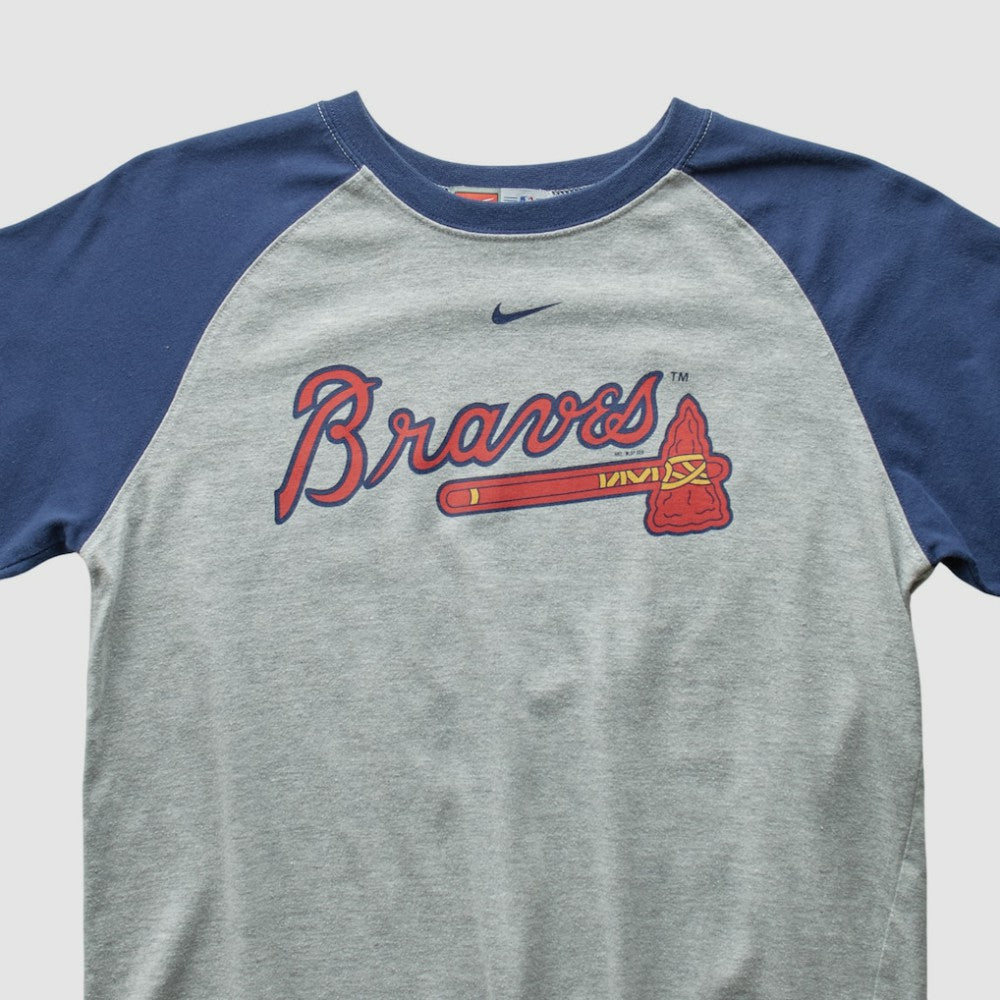 Atlanta Braves Nike 2000s T-shirt - Gray - XS by Fanatics Real Vintage T-shirts