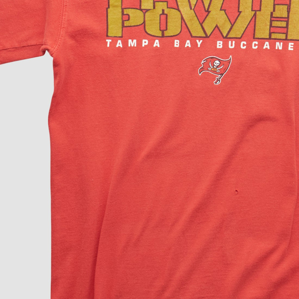 Tampa Bay Buccaneers NFL 2000s T-shirt Red Vintage