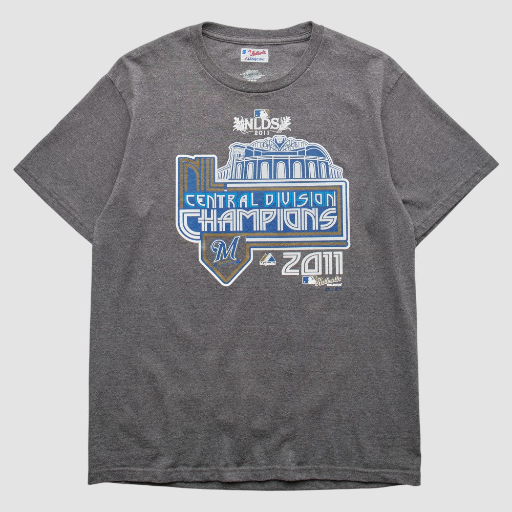 Milwaukee Brewers Majestic 2011 T-shirt - Dark Heather Gray - M by Fanatics Real Vintage T-shirts