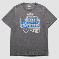 Milwaukee Brewers Majestic 2011 T-shirt - Dark Heather Gray - M by Fanatics Real Vintage T-shirts
