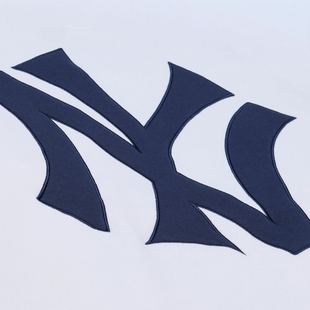 New York Yankees Mitchell & Ness Arctic Fleece Sweatshirt - White Sweatshirts