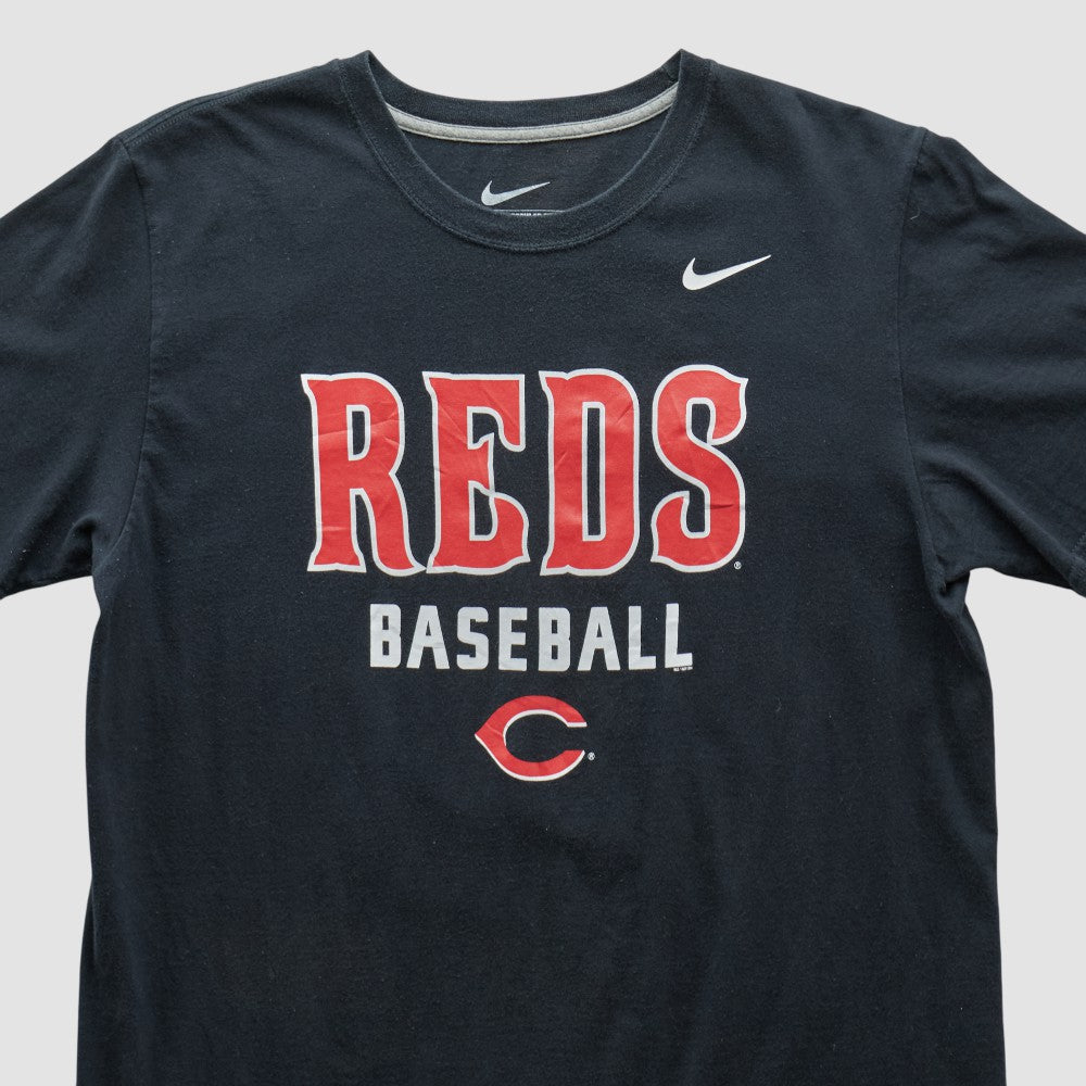 Cincinnati Reds Nike 2010s T-shirt - Black - M by Fanatics Real Vintage T-shirts