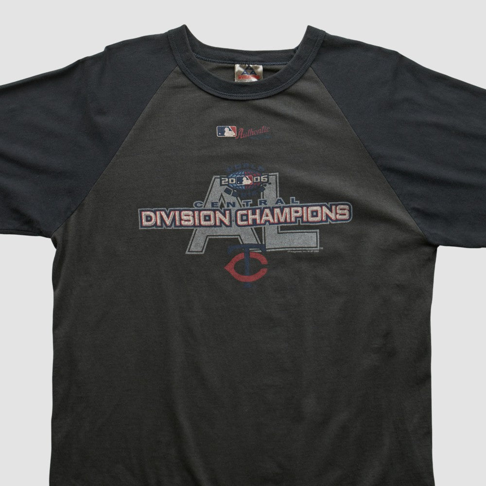 Minnesota Twins Alstyle Apparel 2006 T-shirt - Charcoal - M by Fanatics Real Vintage T-shirts