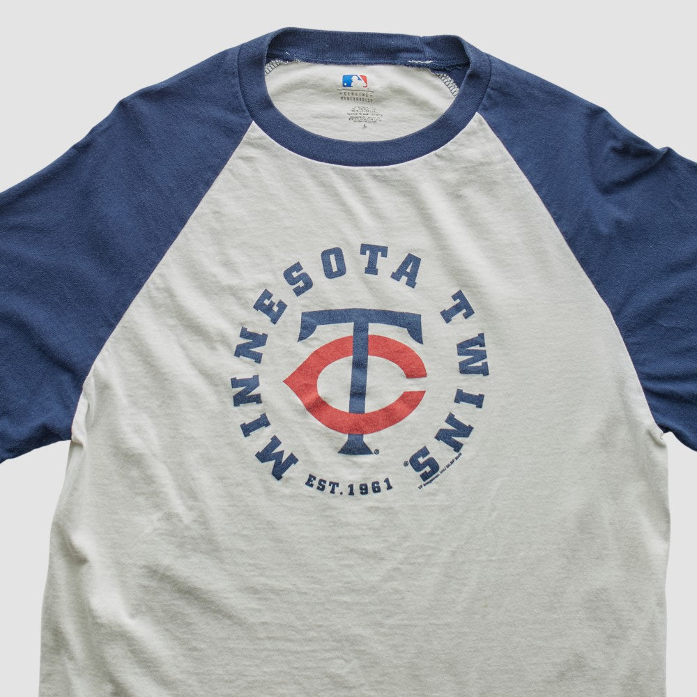 Minnesota Twins Genuine Merchandise 2009 T-shirt - White - S by Fanatics Real Vintage T-shirts