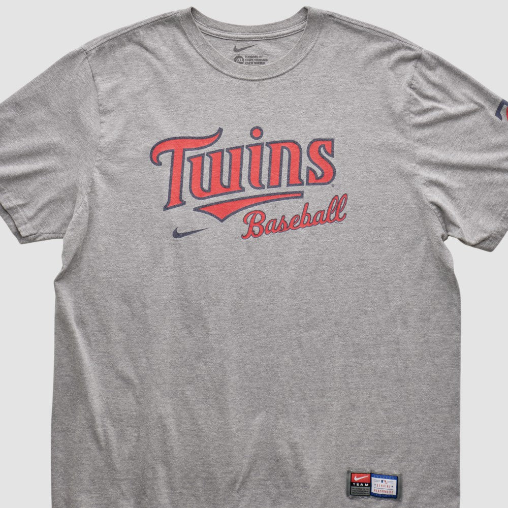 Minnesota Twins Nike 2010s T-shirt - Heather Gray - XL by Fanatics Real Vintage T-shirts