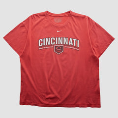 Cincinnati Reds Nike 2000s T-shirt - Red - L by Fanatics Real Vintage T-shirts
