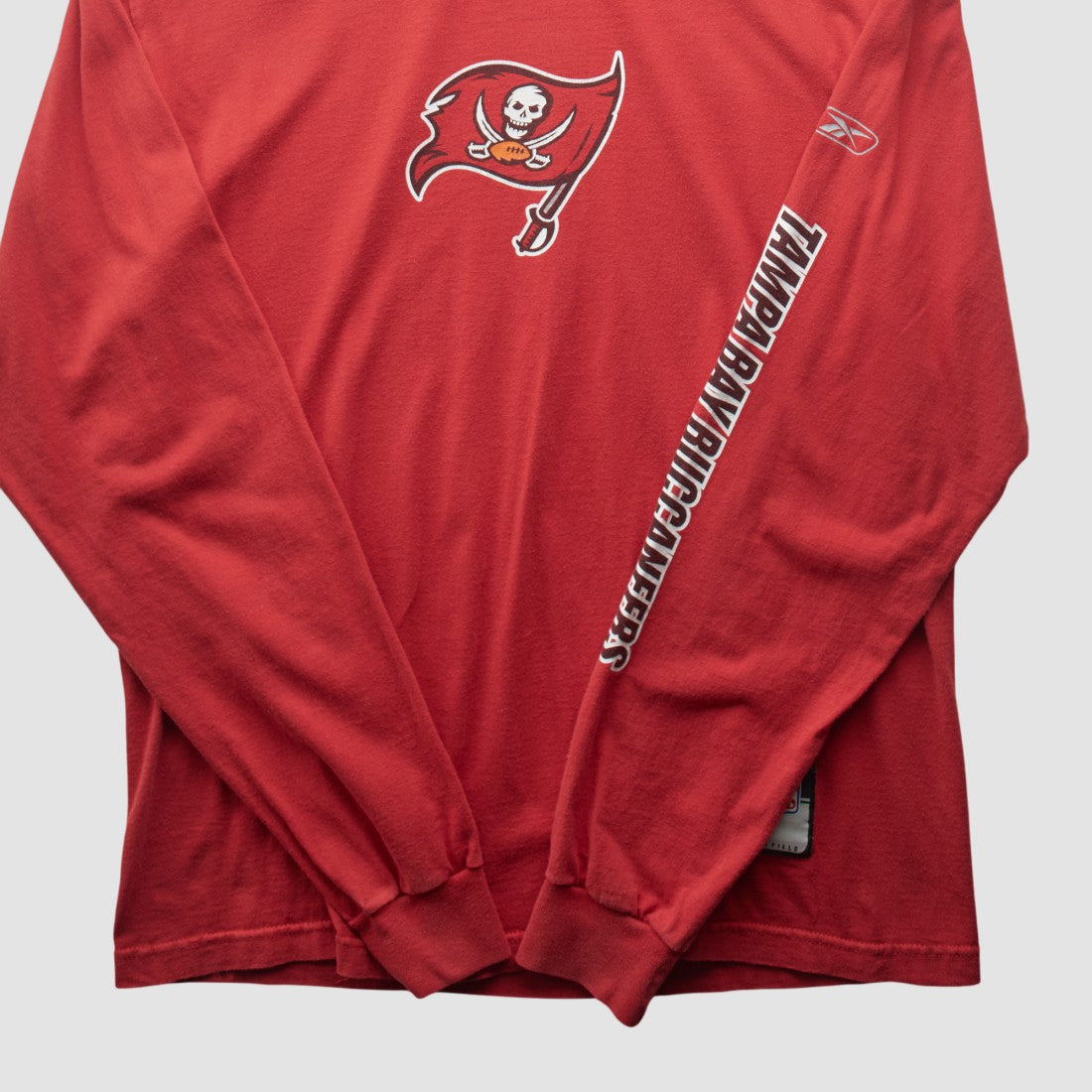 Tampa Bay Buccaneers Reebok 2000s Long Sleeve T-shirt Red Vintage