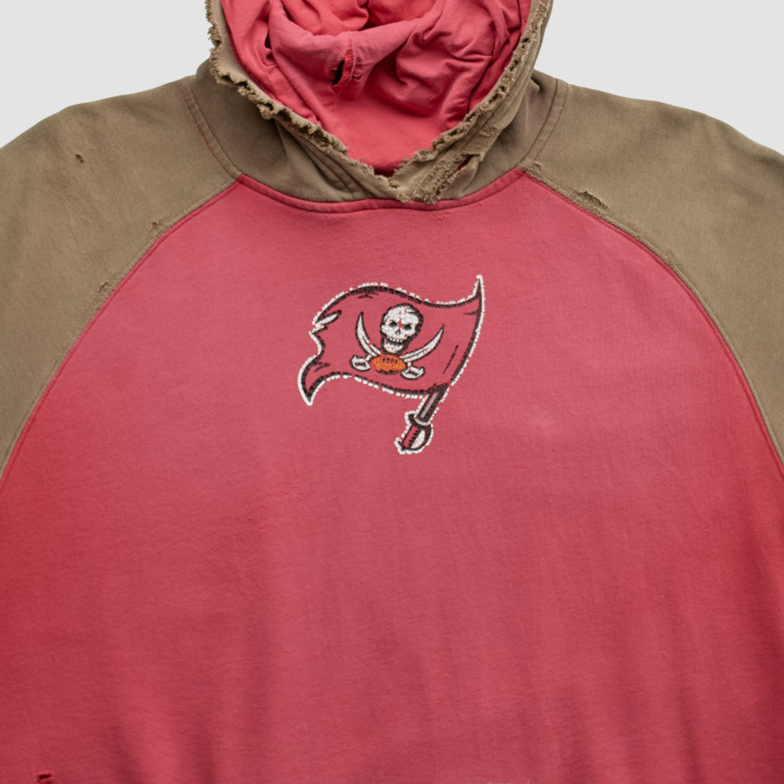 Tampa Bay Buccaneers Reebok 2000s Hooded Pullover Sweatshirt Red Vintage