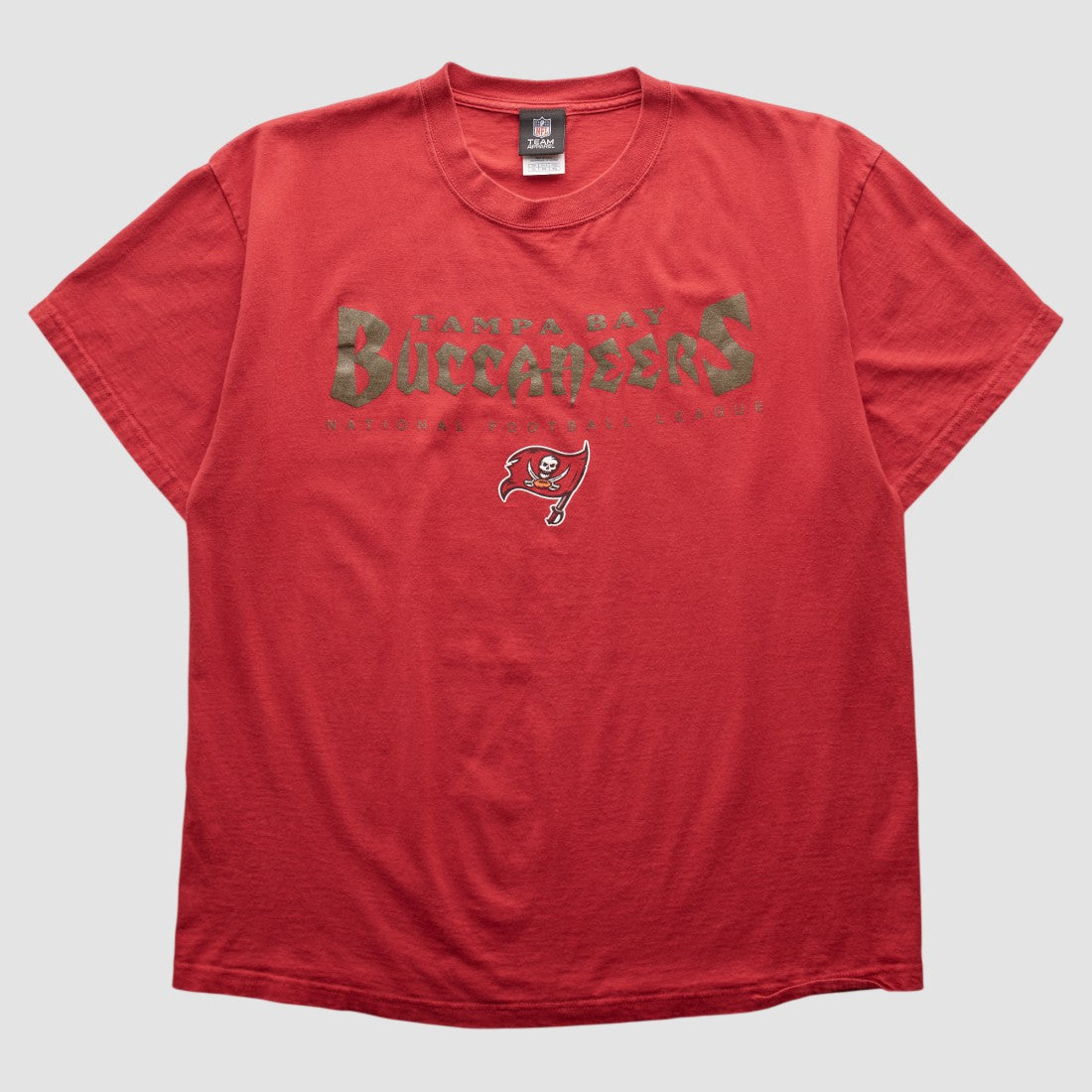 Tampa Bay Buccaneers NFL 2010s T-shirt Red Vintage