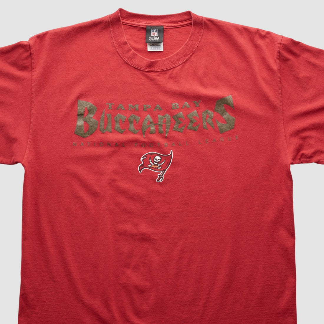 Tampa Bay Buccaneers NFL 2010s T-shirt Red Vintage