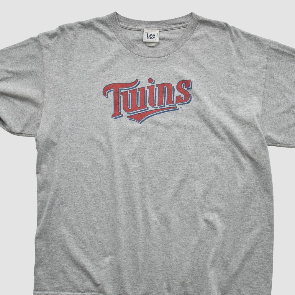 Minnesota Twins Lee Apparel 2000s Long Sleeve T-shirt - Heather Gray - M by Fanatics Real Vintage T-shirts