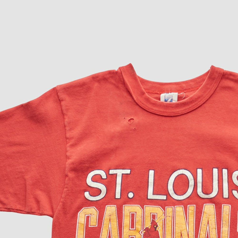 St. Louis Cardinals Logo 7 90s T-shirt - Red - S by Fanatics Real Vintage T-shirts