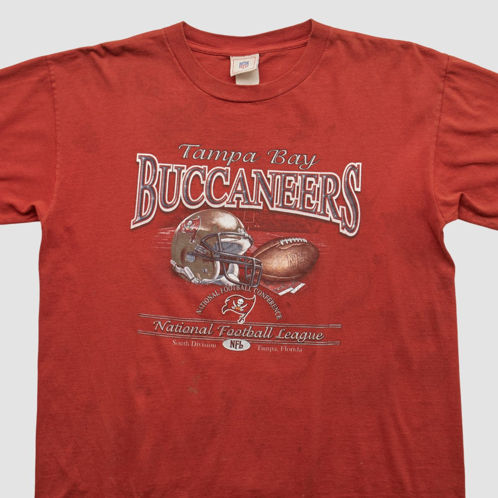 Tampa Bay Buccaneers NFL 2000s T-shirt Red Vintage