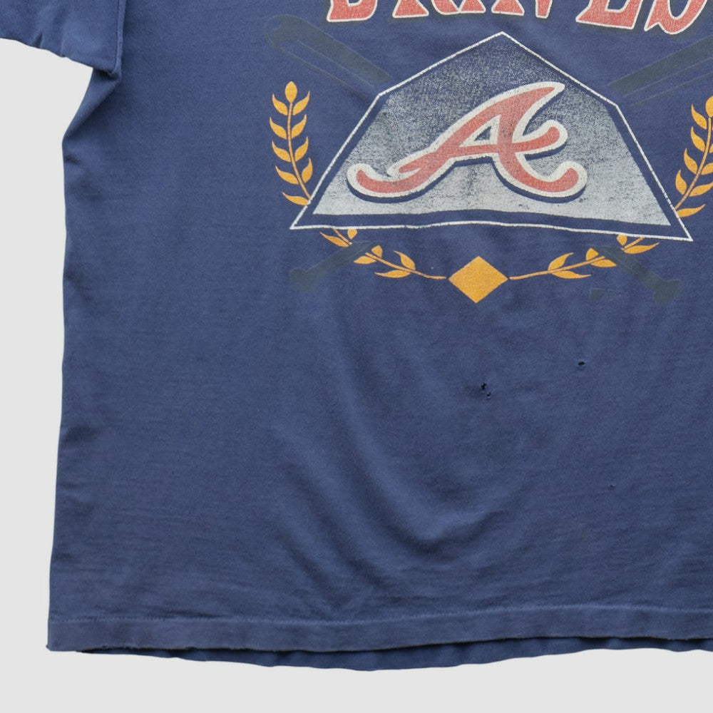 Atlanta Braves Hanes 90s T-shirt - Navy - L by Fanatics Real Vintage T-shirts