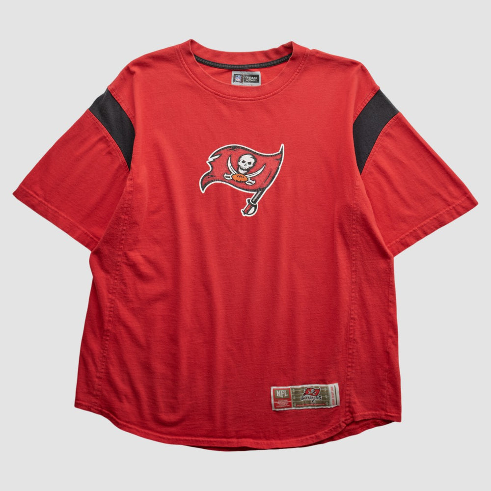 Tampa Bay Buccaneers NFL 2000s T-shirt Red Vintage