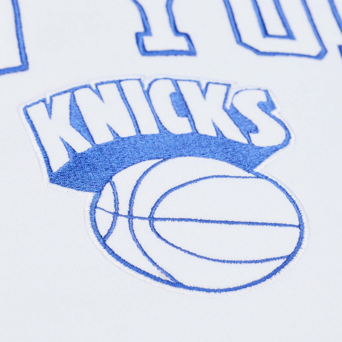 New York Knicks Arctic Fleece Sweatshirt White
