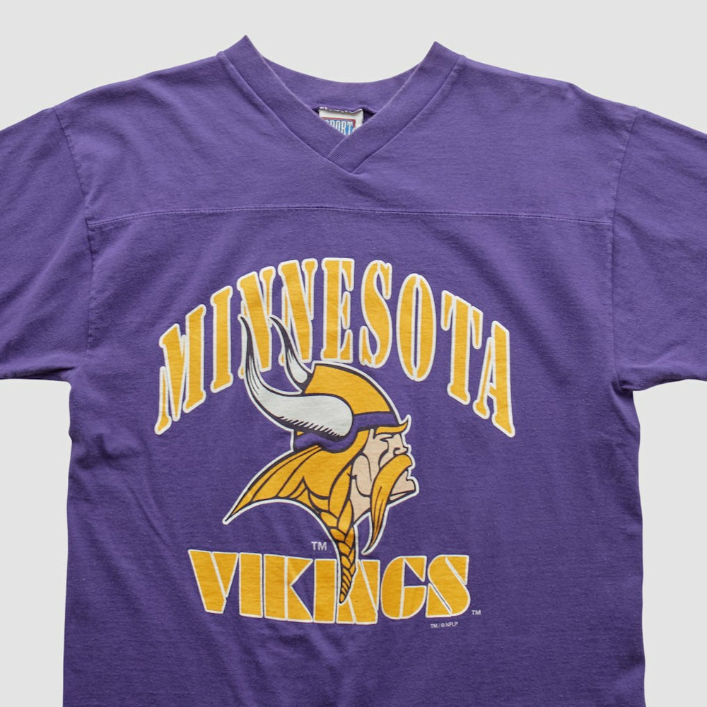 Minnesota Vikings Sport Attack 90s T-shirt Purple Vintage