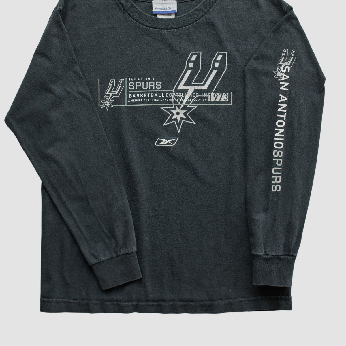 San Antonio Spurs Reebok 2000s Long Sleeve T-shirt Black Vintage
