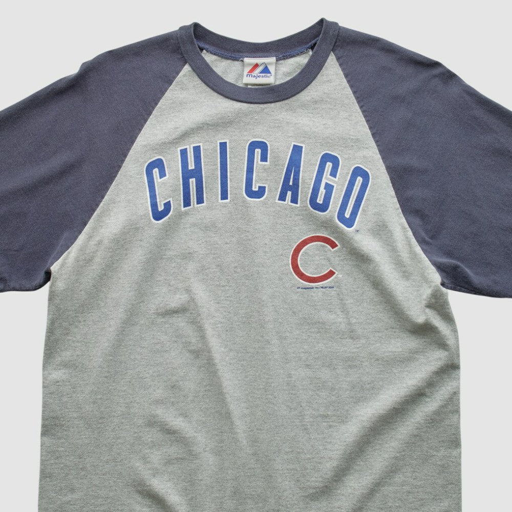 Chicago Cubs Majestic 2000s T-shirt - Heather Gray - M by Fanatics Real Vintage T-shirts