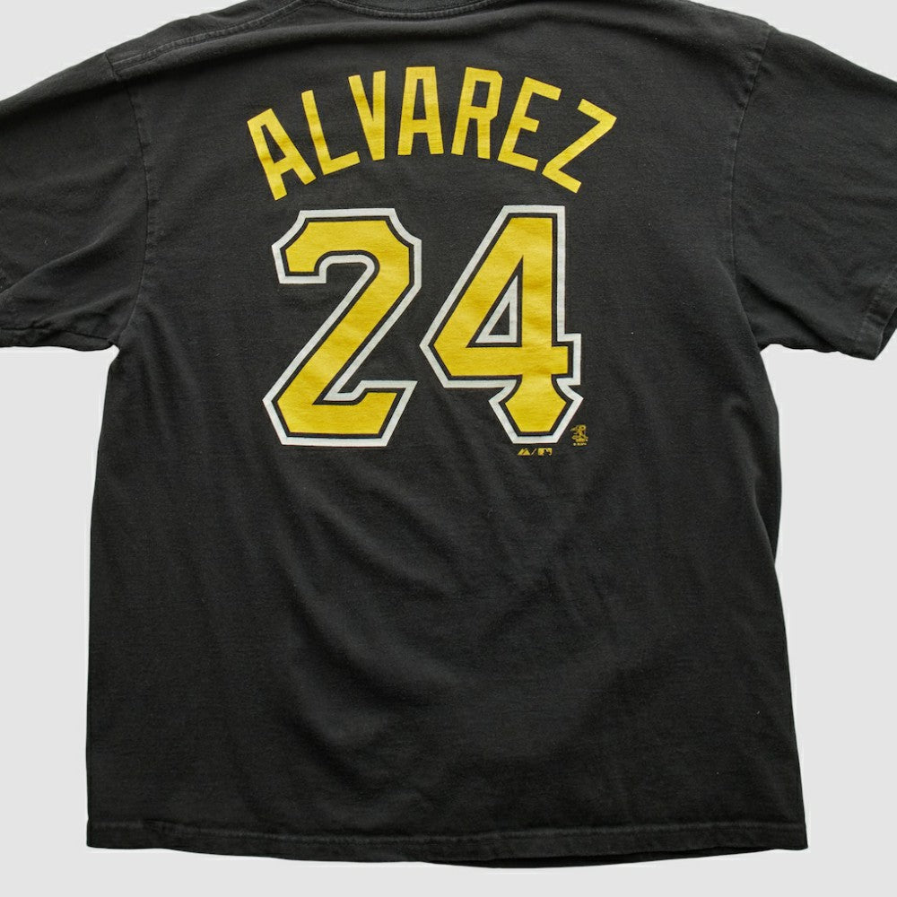 Pittsburgh Pirates Majestic 2000s T-shirt - Black - M by Fanatics Real Vintage T-shirts