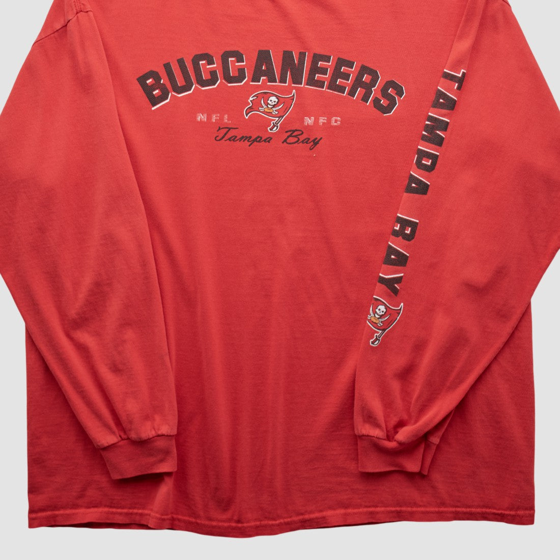 Tampa Bay Buccaneers NFL 2000s Long Sleeve T-shirt Red Vintage