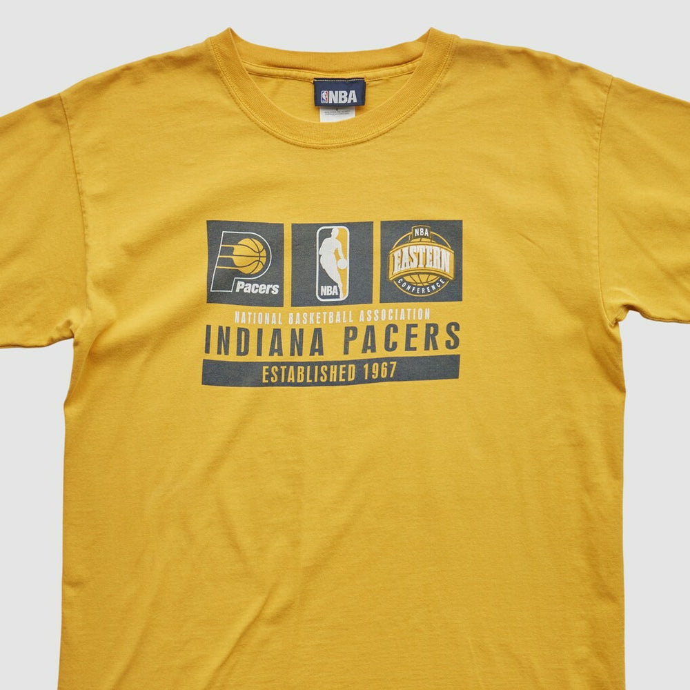 Indiana Pacers NBA 2000s T-shirt Yellow Vintage