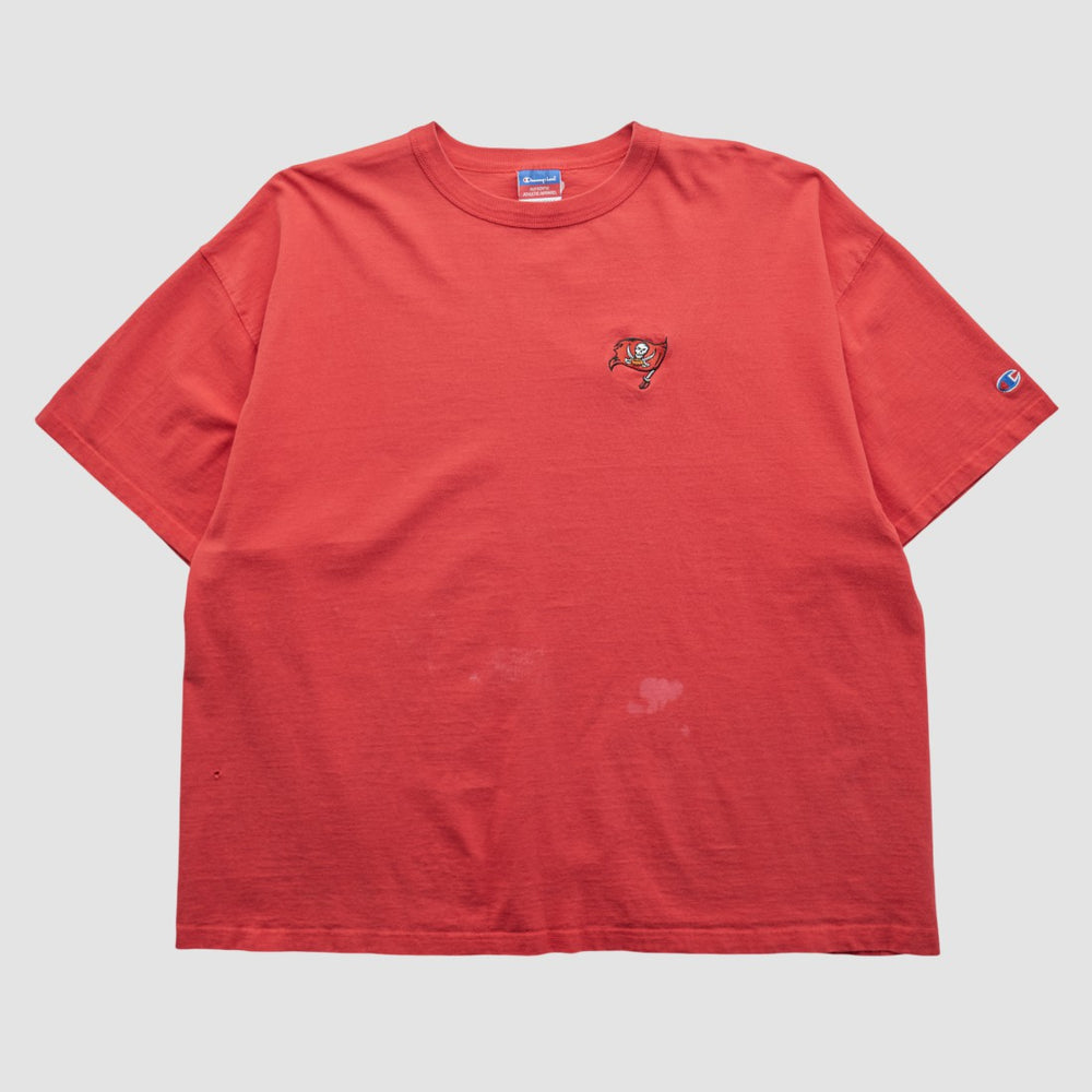 Tampa Bay Buccaneers Champion 2000s T-shirt Red Vintage