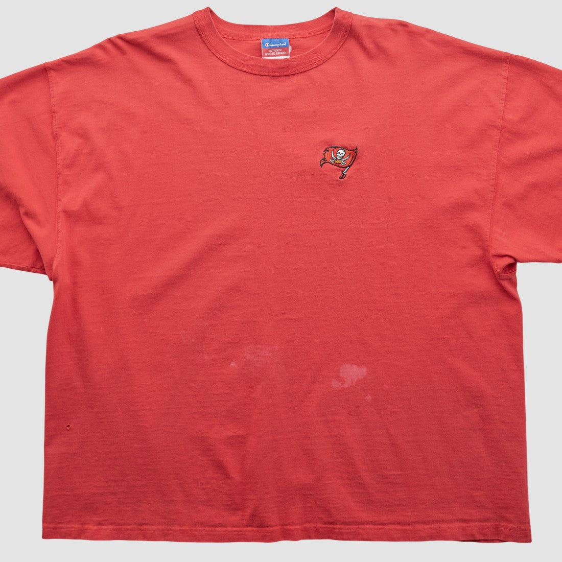 Tampa Bay Buccaneers Champion 2000s T-shirt Red Vintage