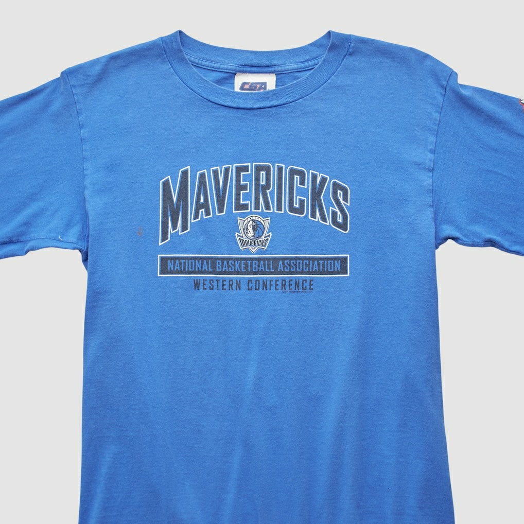 Dallas Mavericks CSA 2000s Long Sleeve T-shirt Blue Vintage