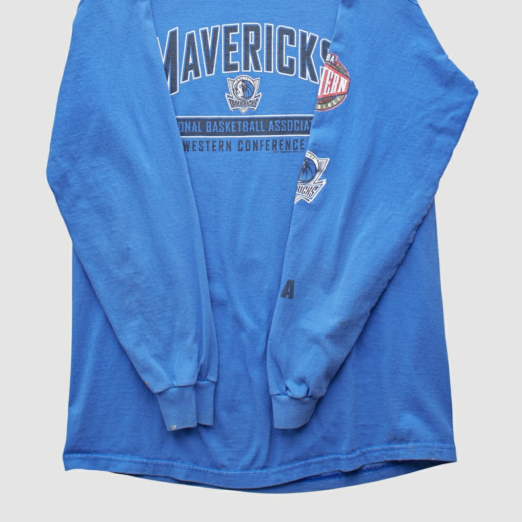 Dallas Mavericks CSA 2000s Long Sleeve T-shirt Blue Vintage