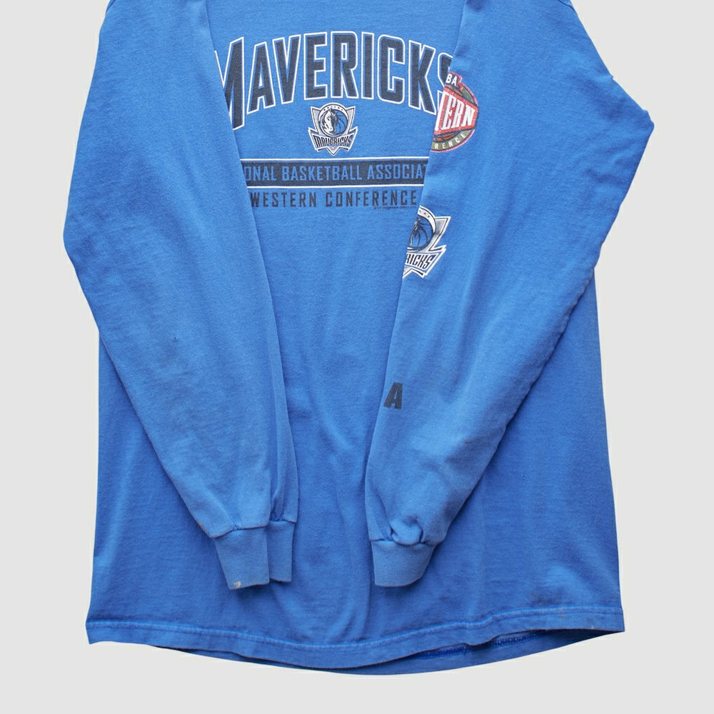 Dallas Mavericks CSA 2000s Long Sleeve T-shirt Blue Vintage