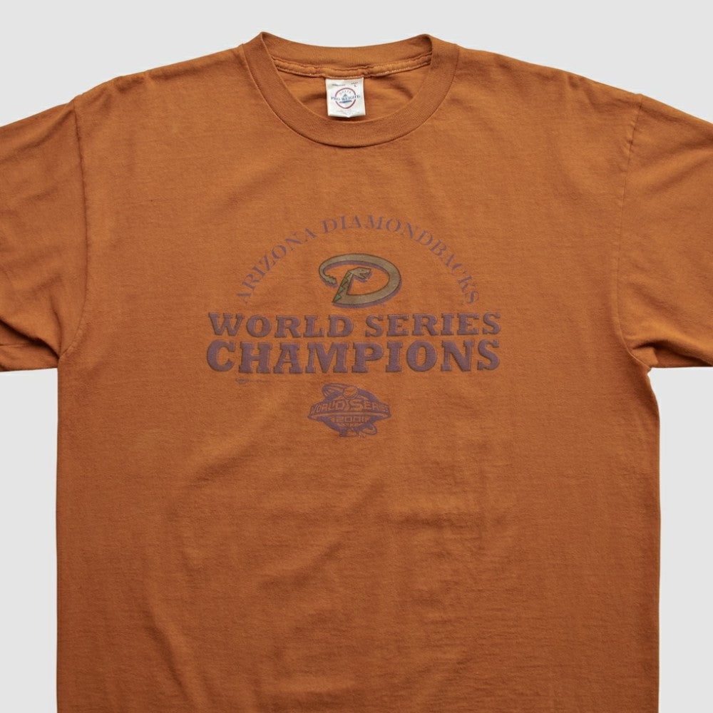 Arizona Diamondbacks Delta 2001 T-shirt - Clay - M by Fanatics Real Vintage T-shirts