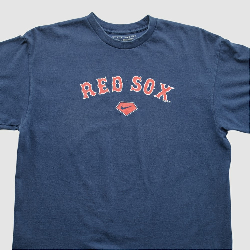 Boston Red Sox Nike 2000s T-shirt - Navy - M by Fanatics Real Vintage T-shirts