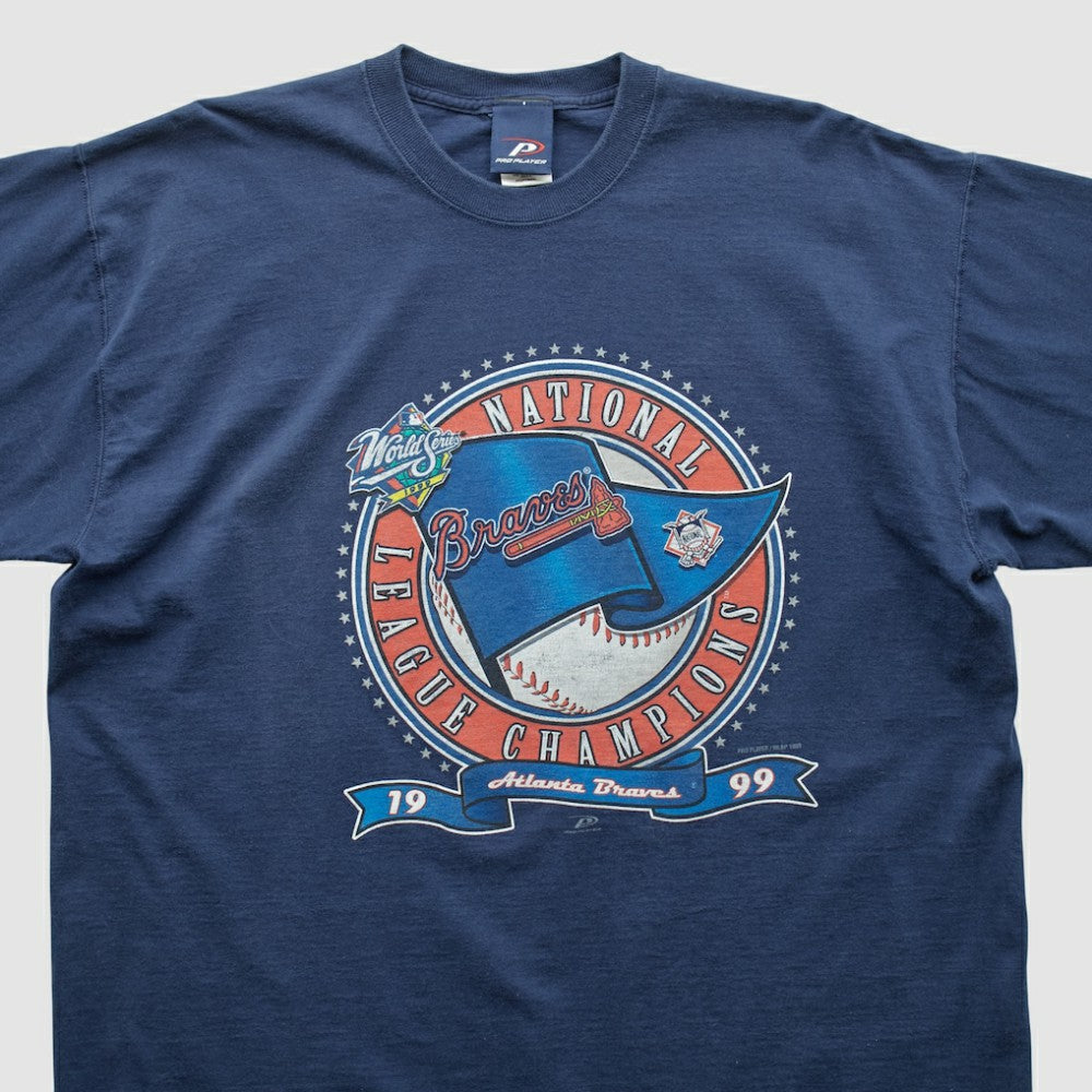 Atlanta Braves Pro Player 1999 T-shirt - Navy - 2XL by Fanatics Real Vintage T-shirts