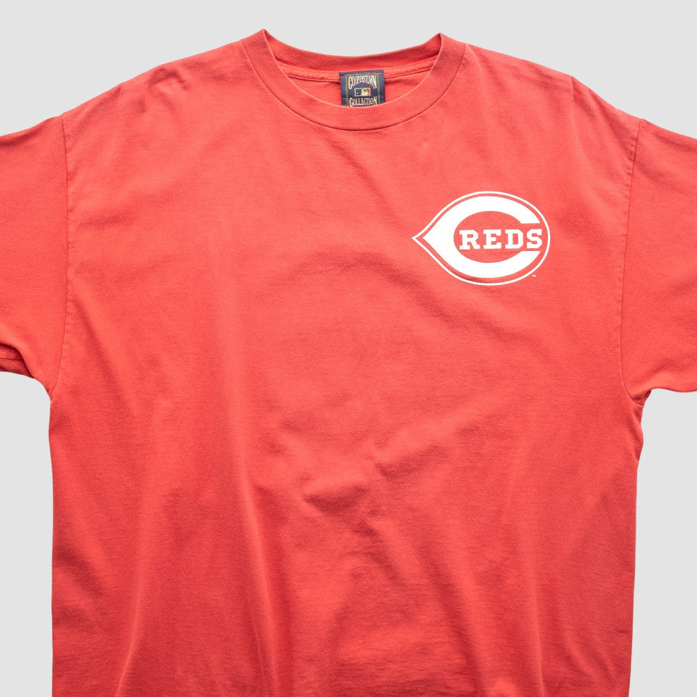 Cincinnati Reds Cooperstown Collection 2000s T-shirt - Red - M by Fanatics Real Vintage T-shirts