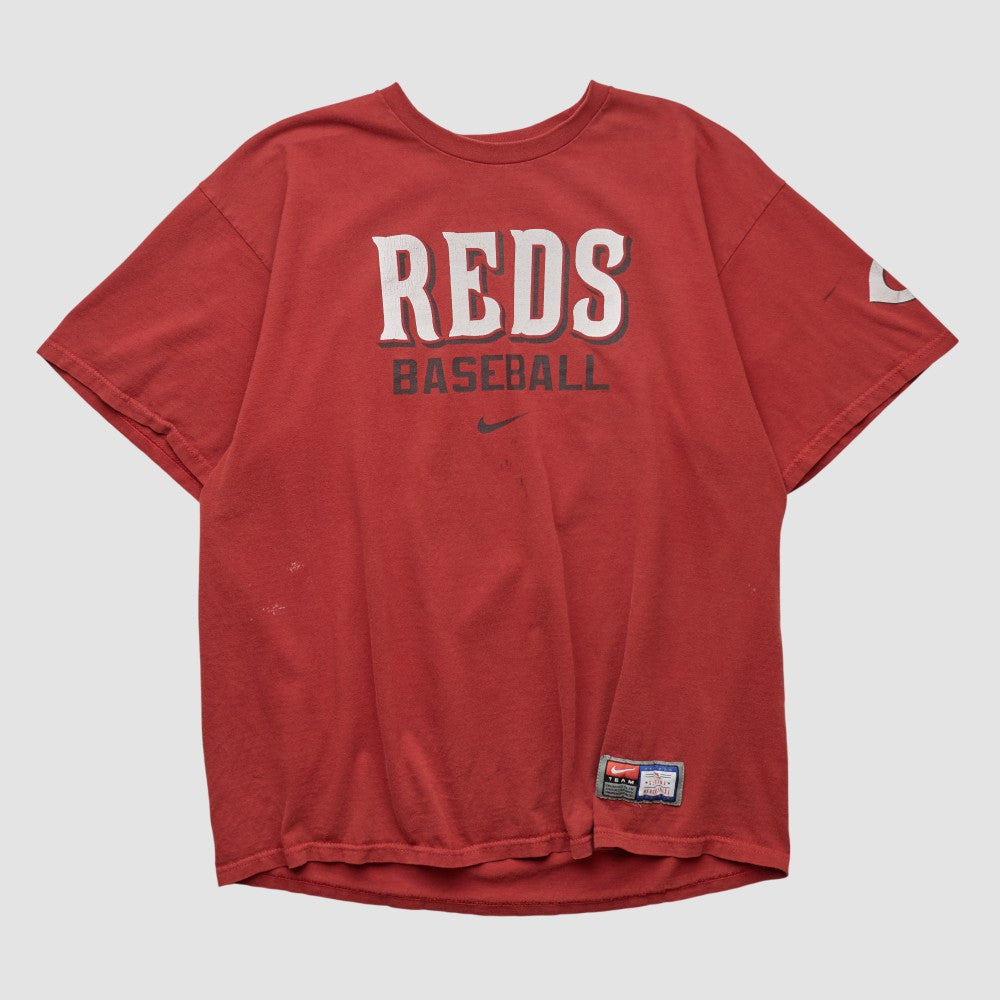 Cincinnati Reds Nike 2000s T-shirt - Red - S by Fanatics Real Vintage T-shirts