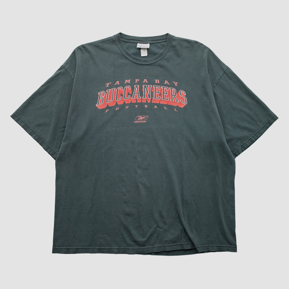 Tampa Bay Buccaneers Reebok 2000s T-shirt Black Vintage