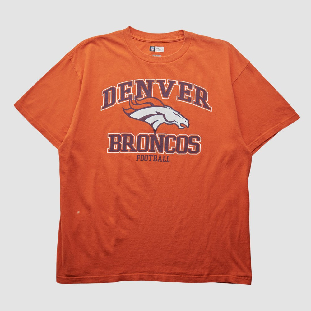Denver Broncos NFL 2010s T-shirt Orange Vintage