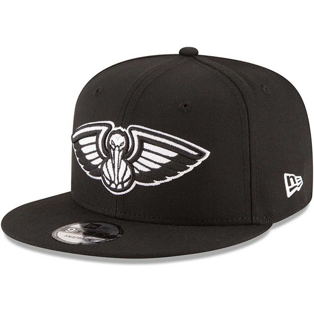 New Orleans Pelicans Black & White Logo 9FIFTY Adjustable Snapback Hat Black