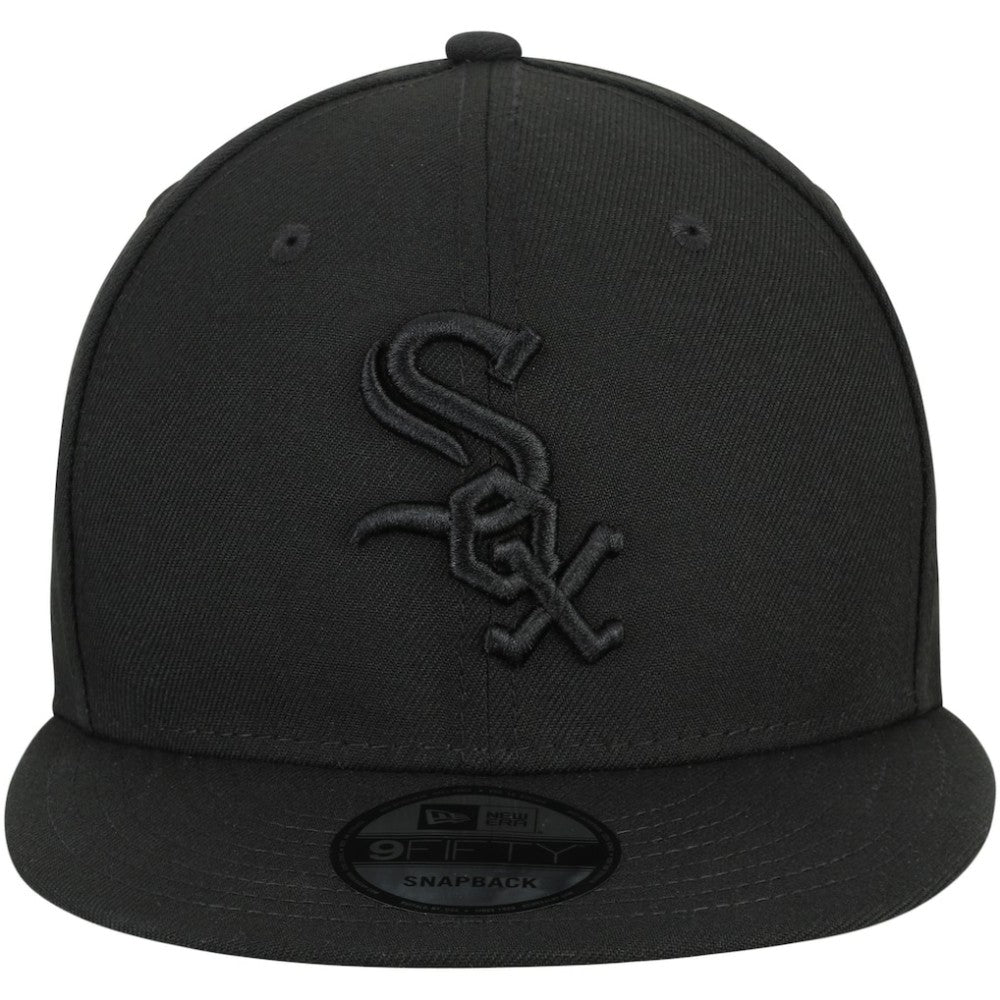 Chicago White Sox New Era Black on Black 9FIFTY Team Snapback Adjustable Hat - Black Hats