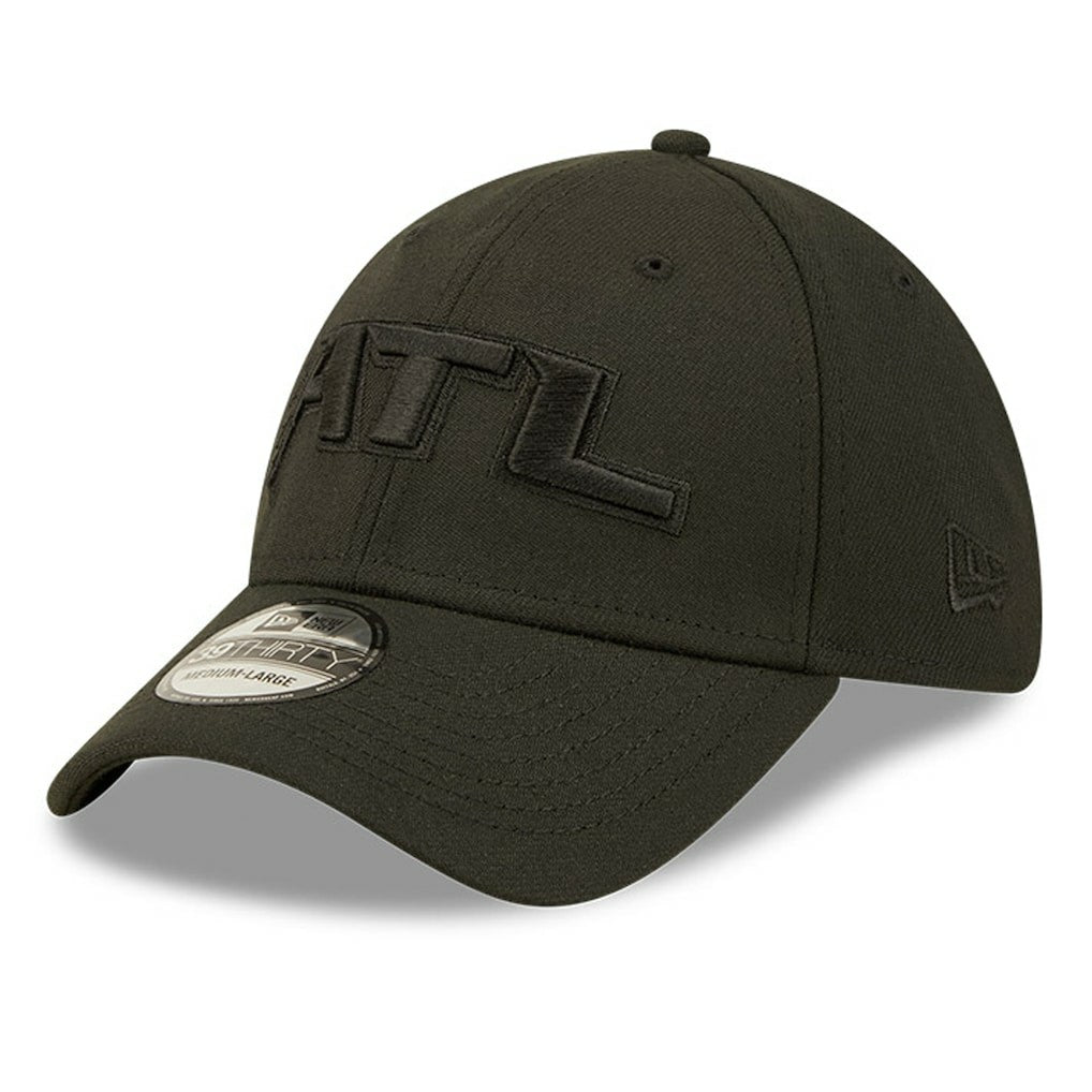 Atlanta Falcons New Era Black On Black Alternate Logo 39THIRTY Flex Hat