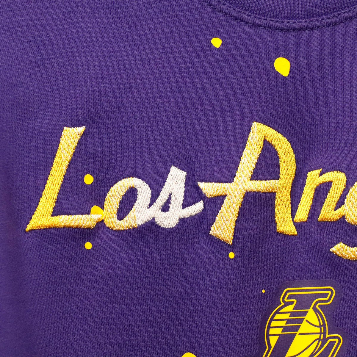 Los Angeles Lakers Women's Courtside Splatter Cropped T-Shirt Purple