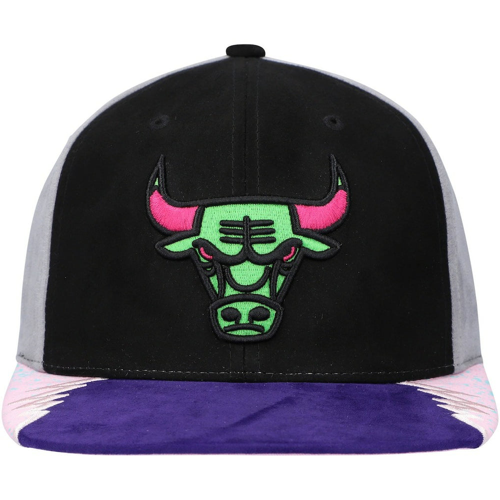 Chicago Bulls Day 5 Snapback Hat Black/Pink