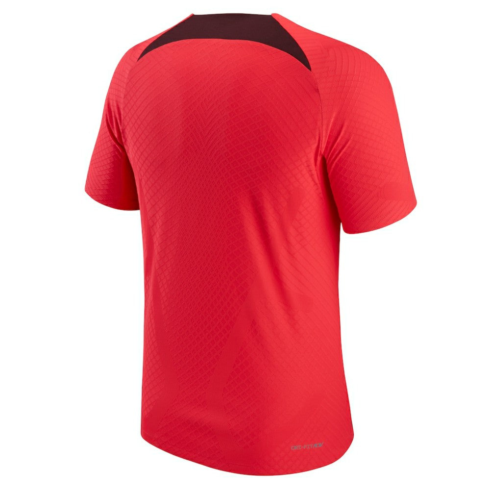 Liverpool Advance Strike Raglan Performance Top Red