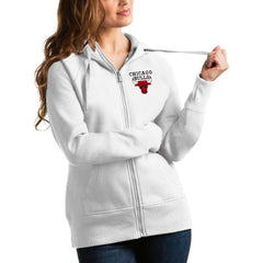 Chicago Bulls Antigua Women's Victory Full-Zip Hoodie White