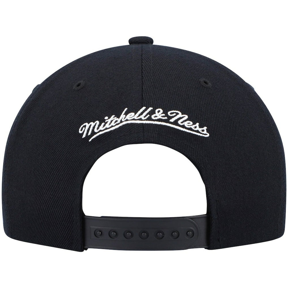 Toronto Raptors Ground 2.0 Snapback Hat Black