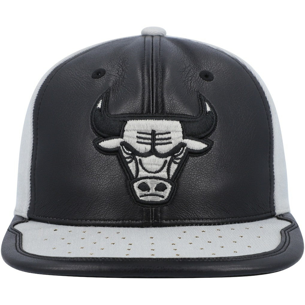 Chicago Bulls Day One Snapback Hat Black/Gray