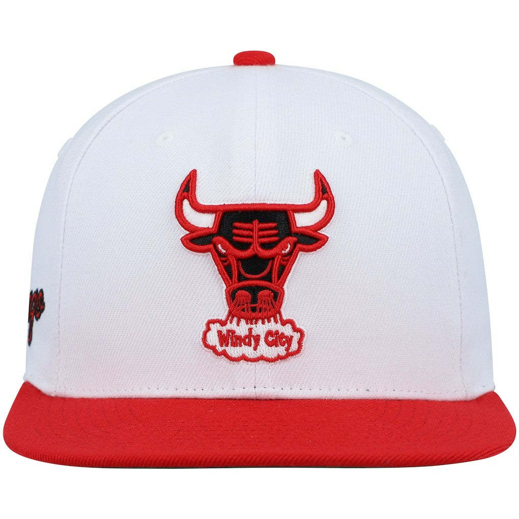 Chicago Bulls Hardwood Classics Snapback Hat White/Red