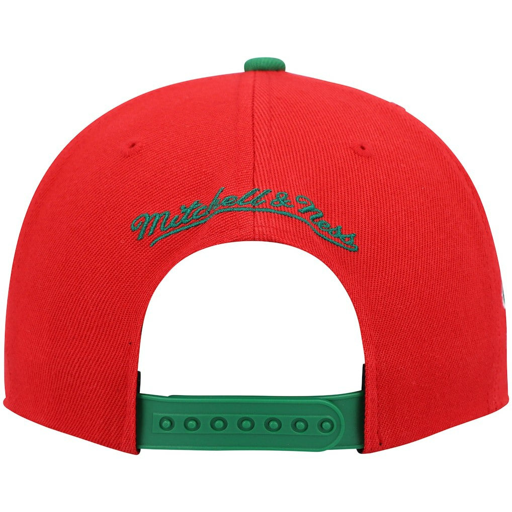Milwaukee Bucks Hardwood Classics Snapback Hat Red/Green